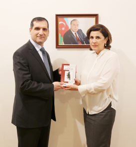 Der türkische Botschafter im Übersetzungszentrum