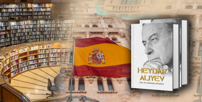 Los ejemplares del libro sobre Heydar Aliyev en los estantes de las bibliotecas de España